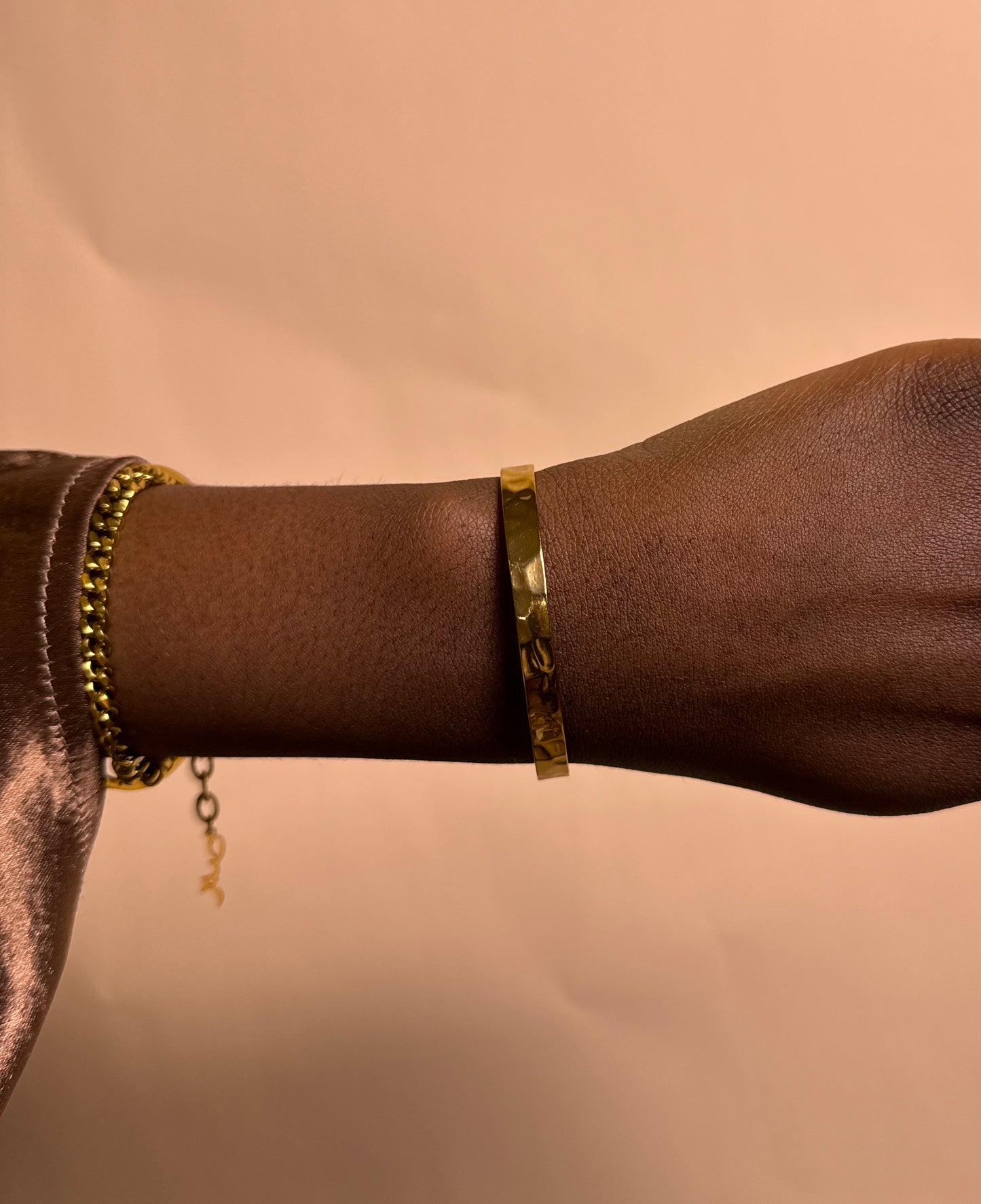 Minimalist Glossy Cuff